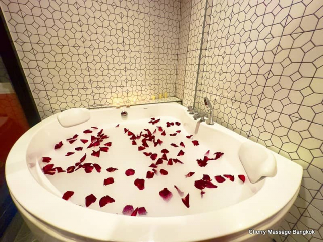 Soapy Massage by Cherry Massage Bangkok
